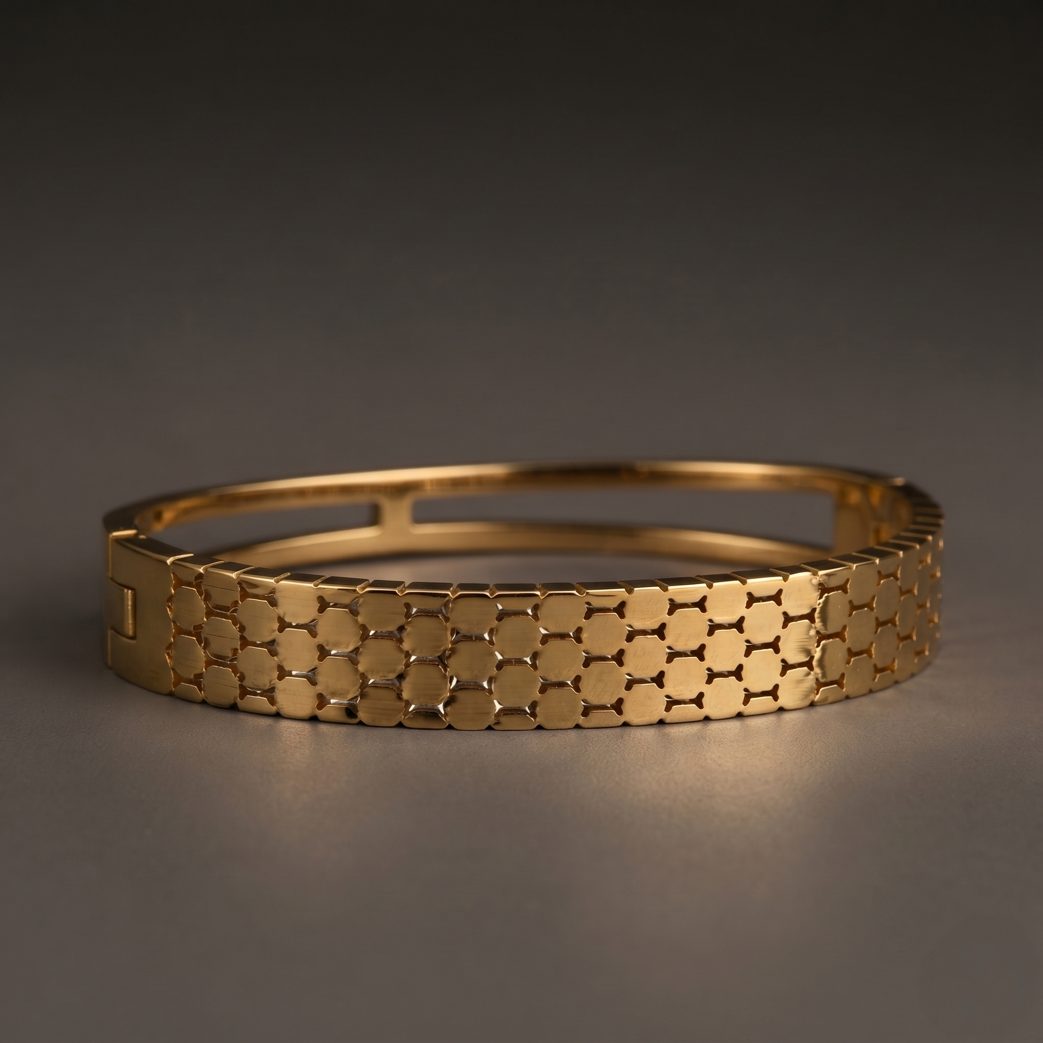 Honey Comb Bracelet alternate angle - Avalna